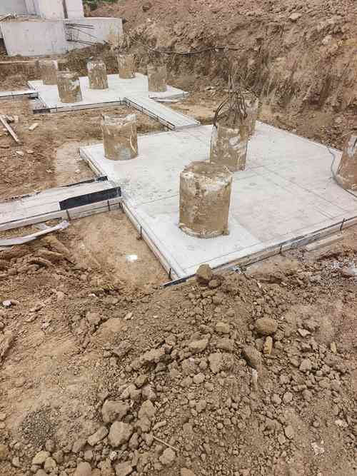 破桩头施工队如何确定施工高度