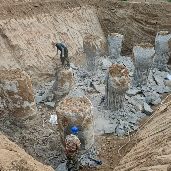 混凝土灌注桩破桩头施工